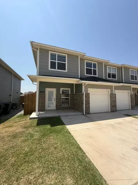 7720 Westhall Pl, Oklahoma City, OK 73132