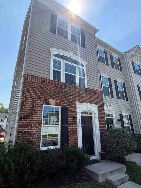 501 Rolling Valley Dr, Fredericksburg, VA 22405