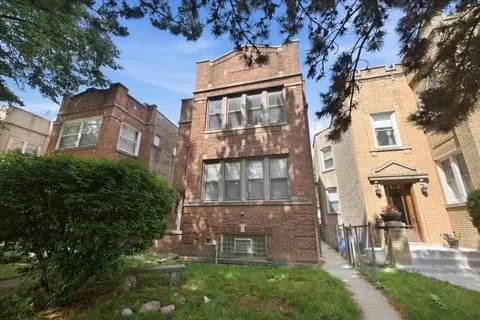 5742 N Rockwell St #2, Chicago, IL 60659