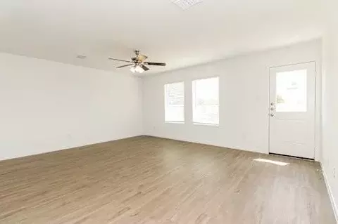 1914 E 19th Ave, Tampa, FL 33605