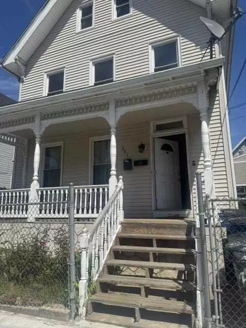 281 Lloyd St #2, New Haven, CT 06513