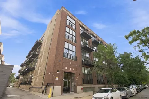 1935 N Fairfield Ave #407, Chicago, IL 60647