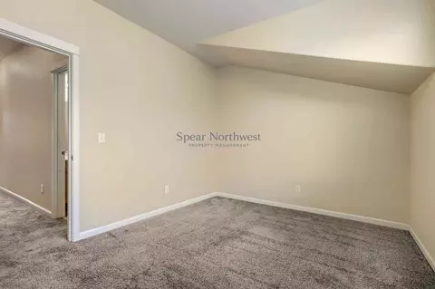 1976 NW Florence Ave, Gresham, OR 97030 photo 21