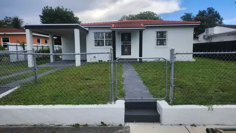 325 NW 133rd St, North Miami, FL 33168