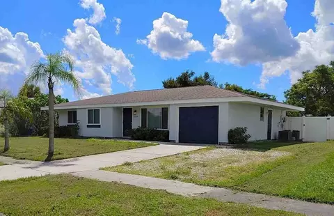 3055 Pan American Blvd, North Port, FL 34287