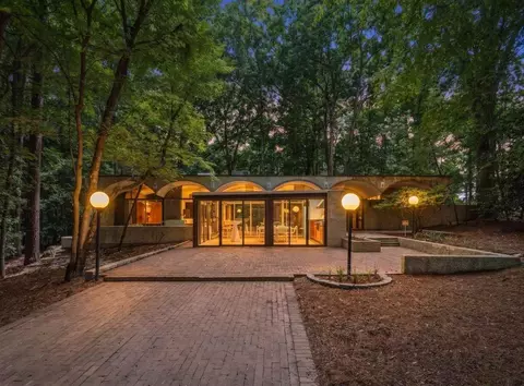 205 Wood Cir, Chapel Hill, NC 27514