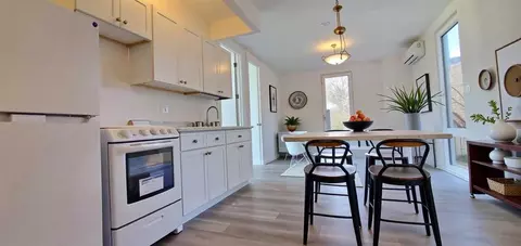 633 E 230th St #6A, New York, NY 10466