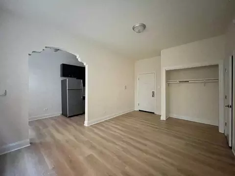 2936 W Palmer St #102, Chicago, IL 60647