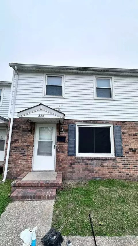 235 Edison Ave, Portsmouth, VA 23702