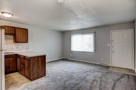 509 Green Valley Dr #27, Mount Vernon, IN 47620