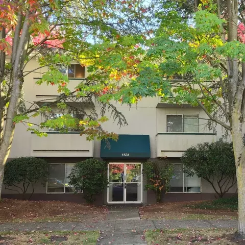 1531 NW 61st St #204, Seattle, WA 98107