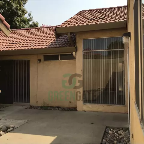 941 Claremont Ct, Modesto, CA 95356
