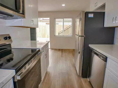 1133-1139 1133-1139 12 Grand Ave - 1137 12, San Diego, CA 92109
