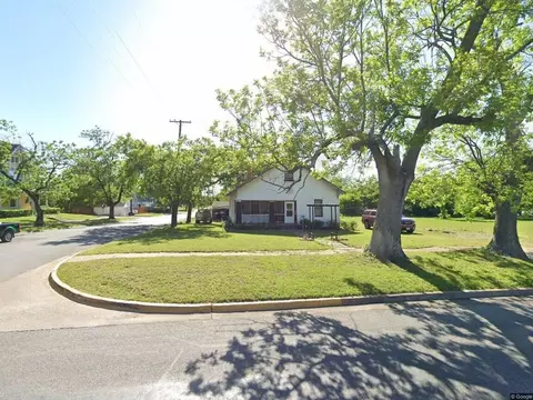1300 N Grand Ave, Sherman, TX 75090
