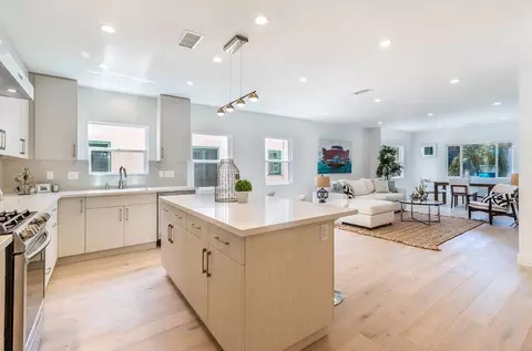 1962 Argyle Ave, Los Angeles, CA 90068