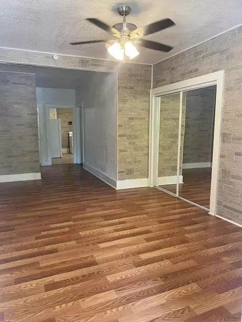 408 College St #408, Cleburne, TX 76033