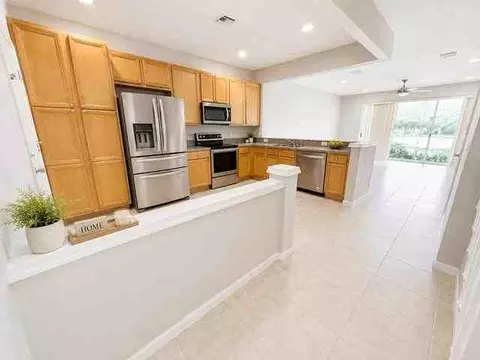 1083 Woodfield Rd, Greenacres, FL 33415