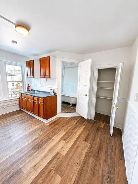 13 Academy St #3, Poughkeepsie, NY 12601