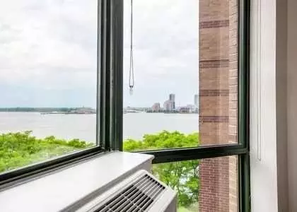 Undisclosed, New York, NY 10280