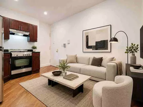 75 Orchard St #28A, New York, NY 10002