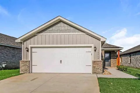 12713 Carrara Ln, Yukon, OK 73099
