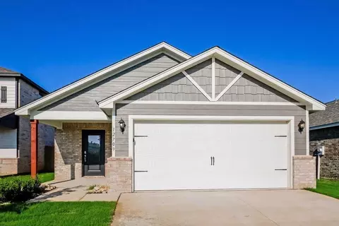 12709 Carrara Ln, Yukon, OK 73099