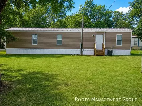 3315 Sylvester Hwy #39, Albany, GA 31705