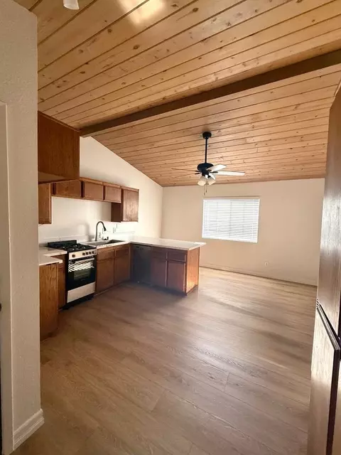 7001 Greeley St #4, Tujunga, CA 91042