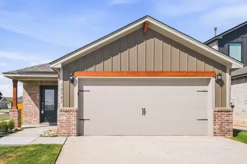 12701 Carrara Ln, Yukon, OK 73099
