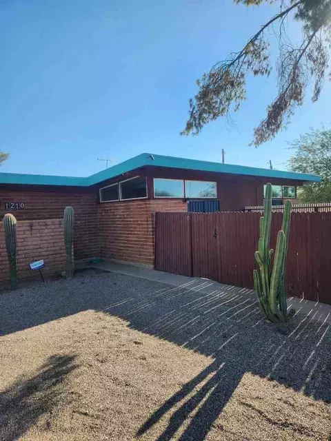 1210 E Prince Rd #B, Tucson, AZ 85719
