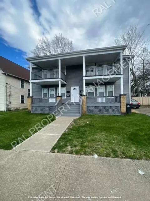 647 Eddy Rd #3, Cleveland, OH 44108
