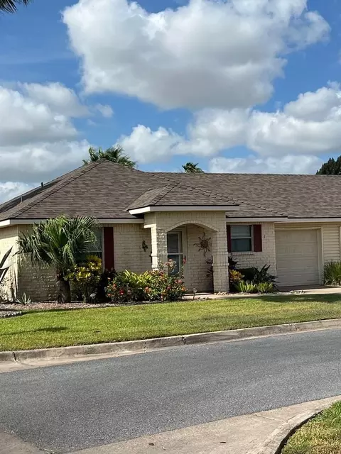 1 Doral Dr, Laguna Vista, TX 78578