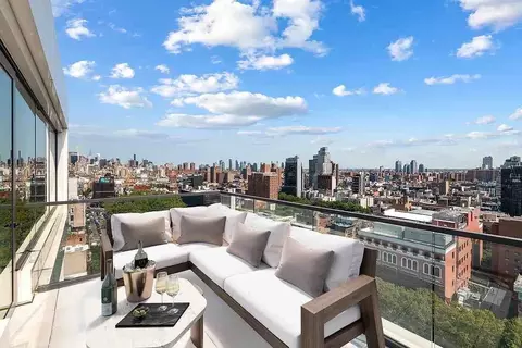 171 Chrystie St #PHA, New York, NY 10002