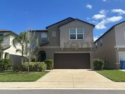 588 Royal Empress Dr, Ruskin, FL 33570