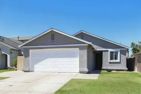 901 Emily St, Turlock, CA 95380