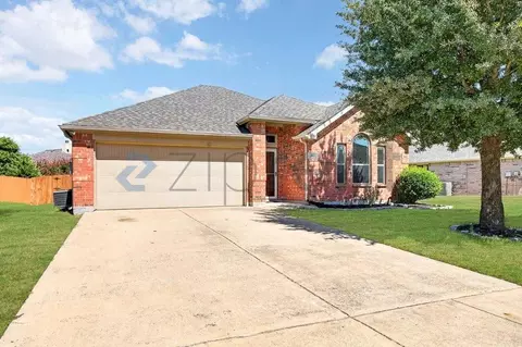 740 W Bend Blvd, Cross Timber, TX 76028