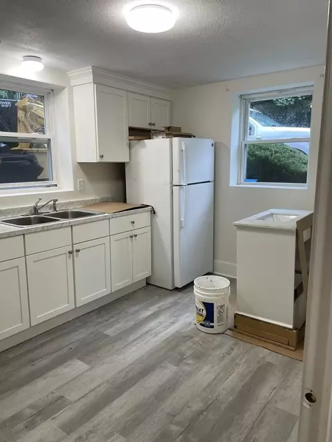 645 Sea St #5, Quincy, MA 02169