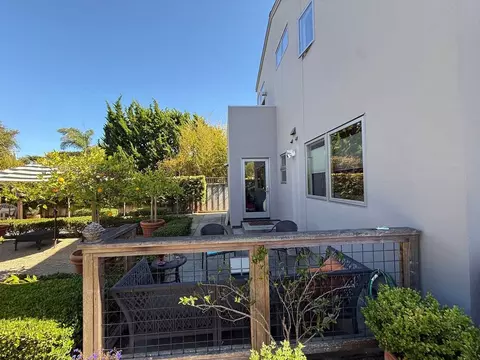 453 Seaview Dr, Aptos, CA 95003
