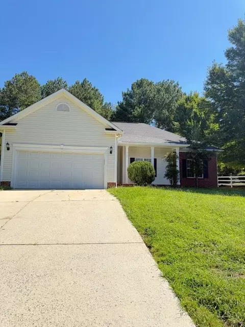 5704 Kemp Mundy Ln, Charlotte, NC 28216
