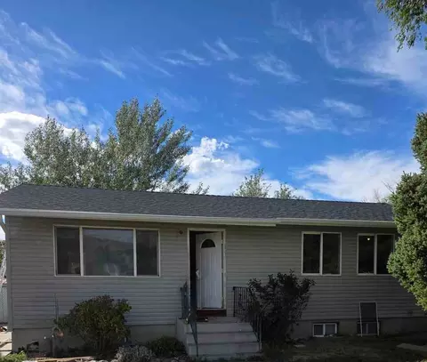 355 Kurtwood Dr, Pocatello, ID 83204