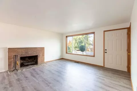 8024 Florida Dr, Everett, WA 98203 photo 4