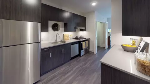 810 W Agatite Ave #2014, Chicago, IL 60640