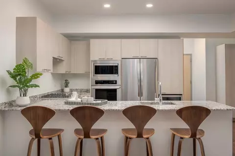 3476 N Broadway St #319, Chicago, IL 60657