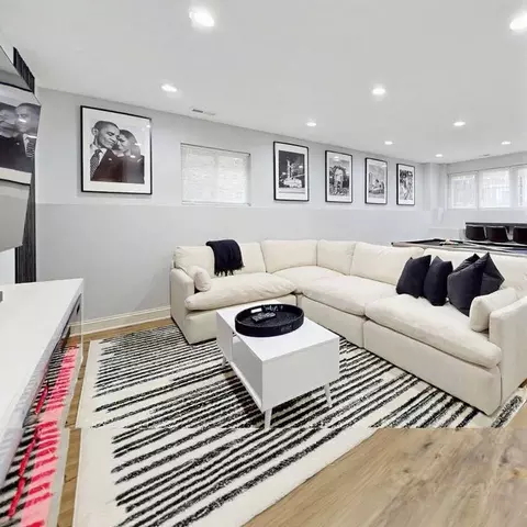 1049 N Lawler Ave #1607866P, Chicago, IL 60651