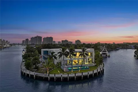 Undisclosed, Hallandale Beach, FL 33009