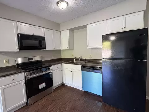 108 E Cedar St #1, Arlington, TX 76011