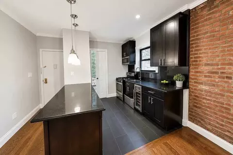 438 W 52nd St #8F, New York, NY 10019