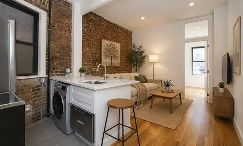 53 Ludlow St #8, New York, NY 10002