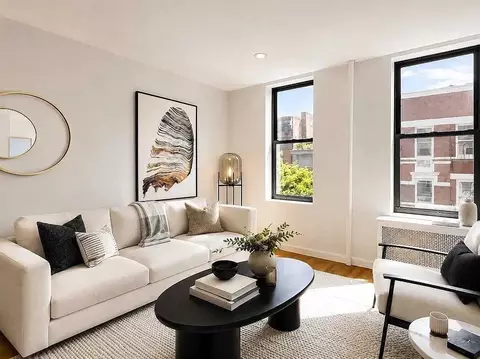 141 W 10th St #16, New York, NY 10014