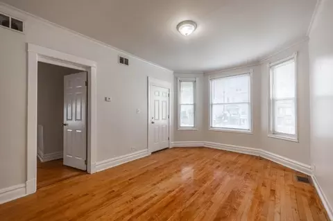 2937 N Kimball Ave #1, Chicago, IL 60618